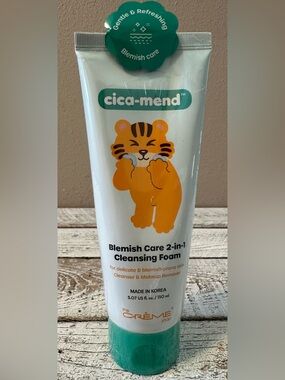 Blemish Care 2-in 1 Cleansing Foam - NIP